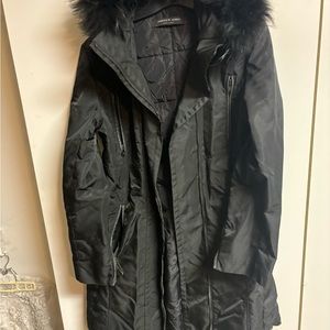 Andrew Marc Women’s Jacket Size Small. Perfect for winter. Great condition 👍🏼